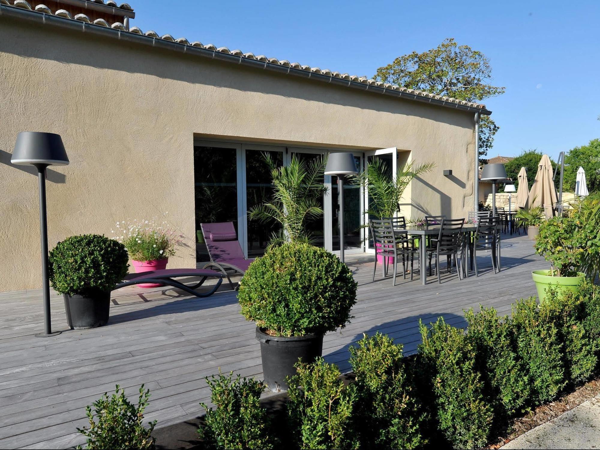 Logis- Hotel Spa Restaurant L'Epicurial Saint-Pey-de-Castets Exterior photo