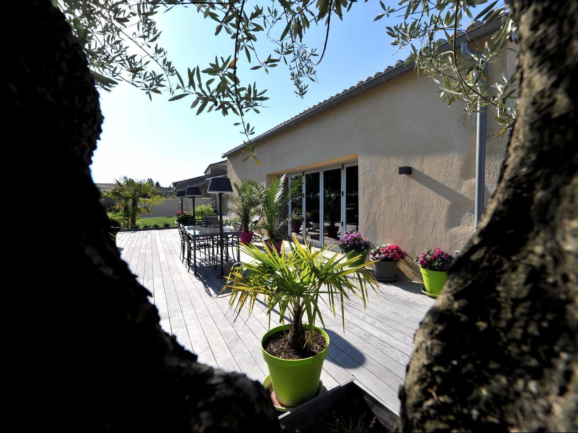 Logis- Hotel Spa Restaurant L'Epicurial Saint-Pey-de-Castets Exterior photo