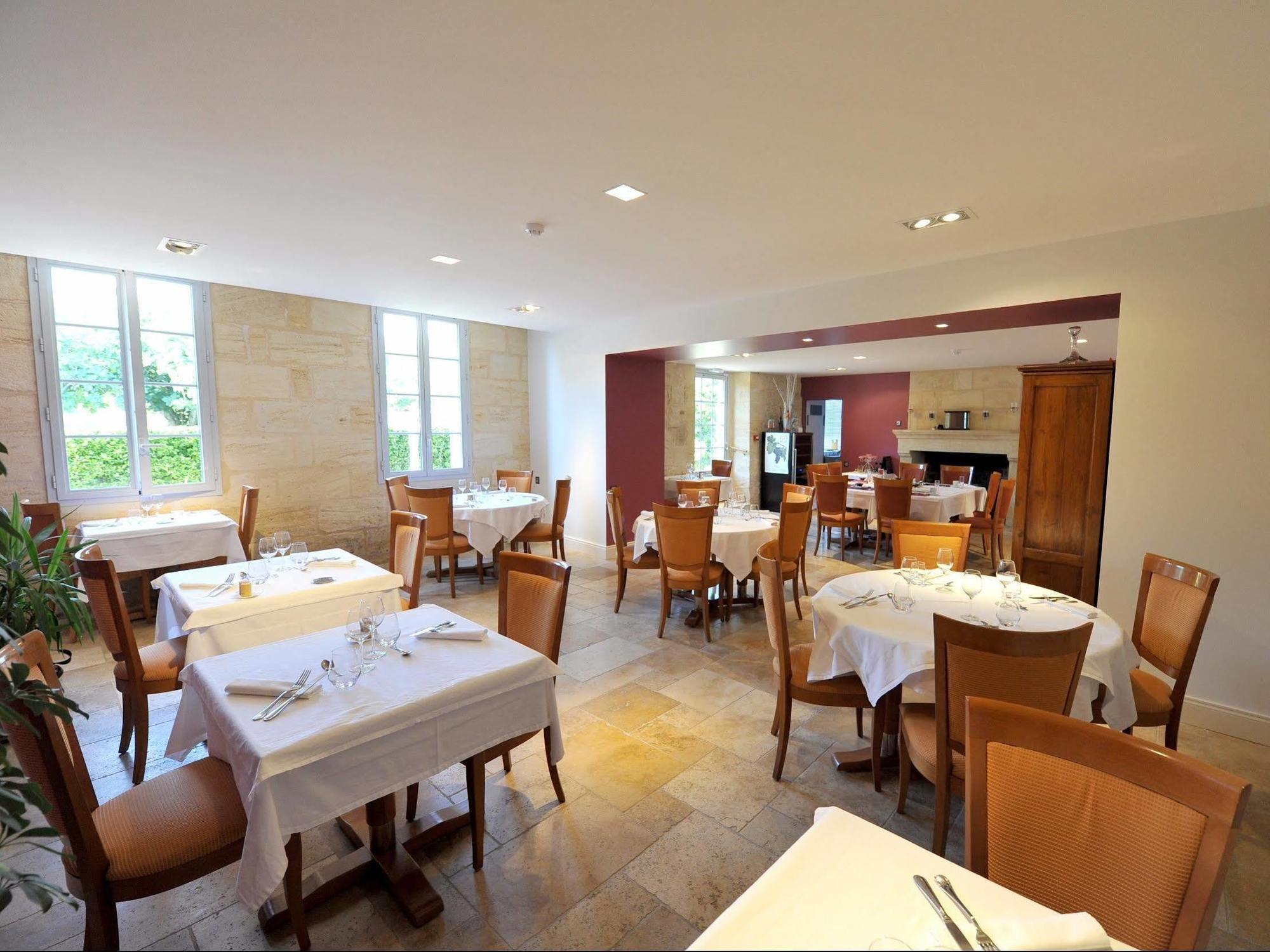 Logis- Hotel Spa Restaurant L'Epicurial Saint-Pey-de-Castets Exterior photo