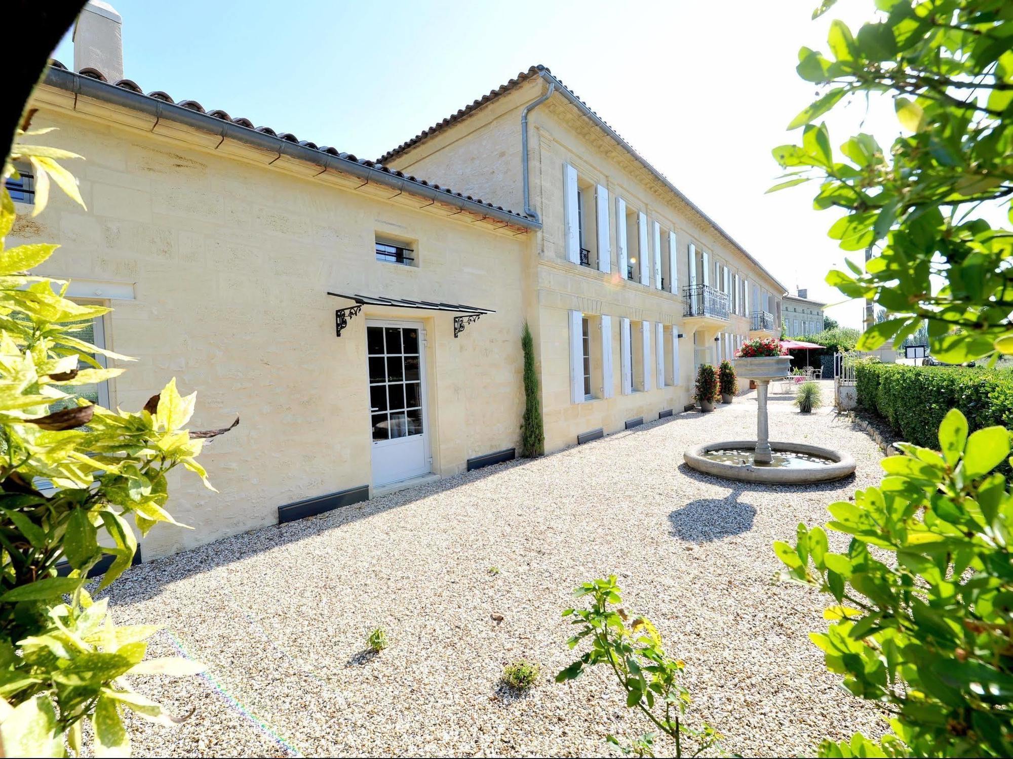 Logis- Hotel Spa Restaurant L'Epicurial Saint-Pey-de-Castets Exterior photo