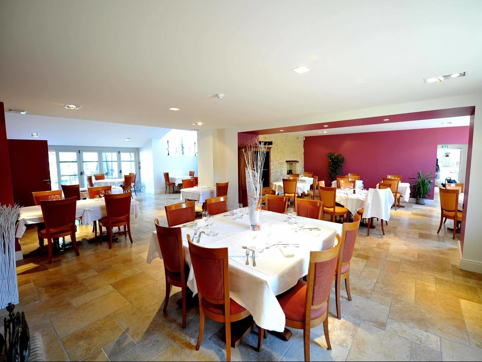 Logis- Hotel Spa Restaurant L'Epicurial Saint-Pey-de-Castets Exterior photo